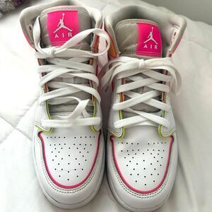 Air Jordan 1 Mid SE GS 'Edge Glow' Youth Girl's Sz 6 Streetware Retro Hype Shoes